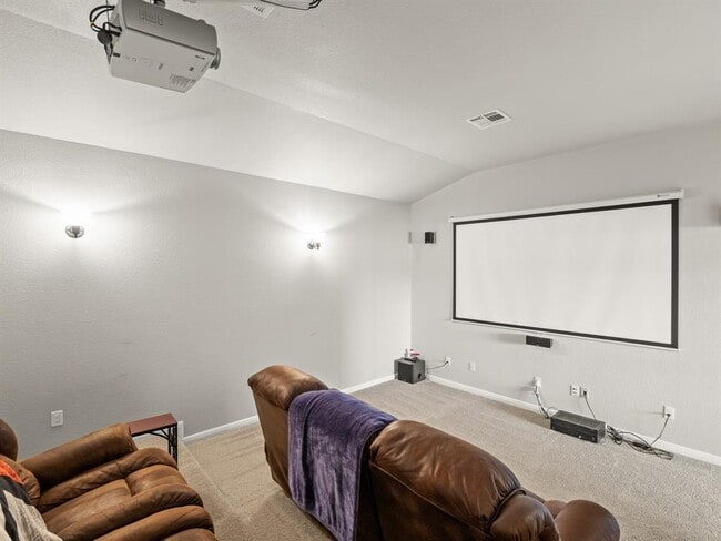 Building Photo - 4378 Green Tree Dr