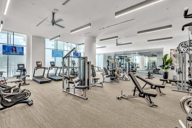Building Photo - 301 Quay Commons Dr