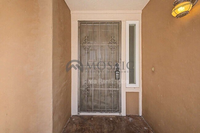 Building Photo - 4526 W Jupiter Way