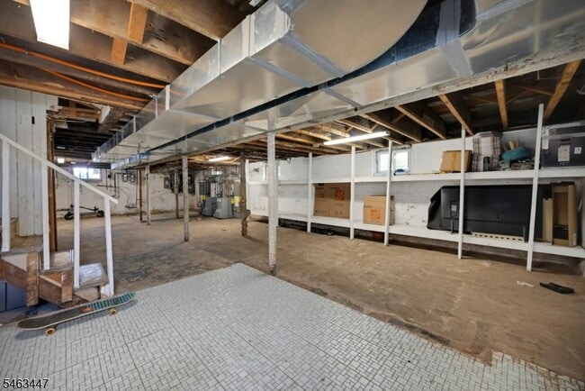Building Photo - 58 Floyd Ave