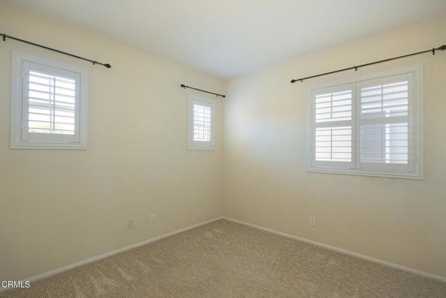 Building Photo - 326 Lakeview Ct