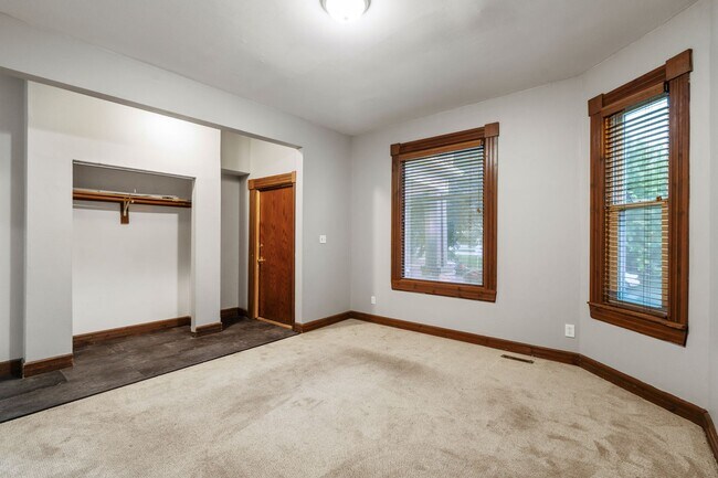 Building Photo - Maryland Lower near UWM