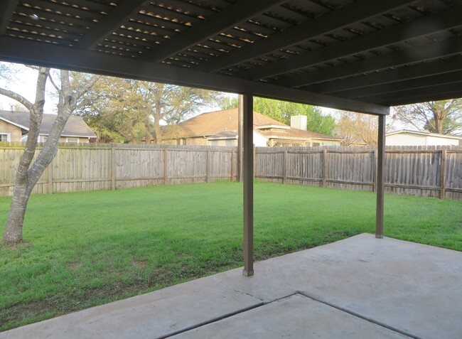 Building Photo - 3 Bedroom 2 Bathroom Georgetown Home