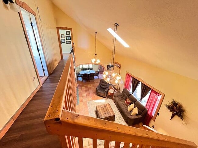 Building Photo - Horsemans Property