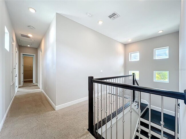 Building Photo - 13450 Gabor Ave