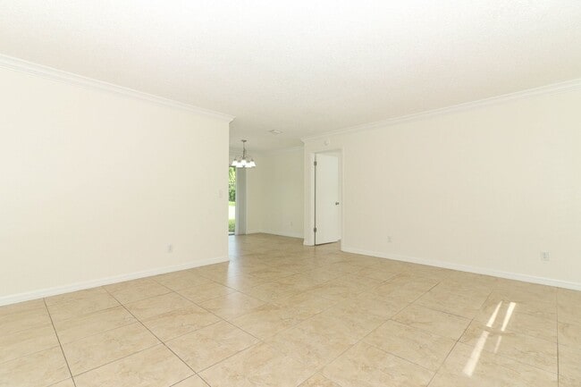 Building Photo - Sanford Home - 3/2 with garage and huge yard