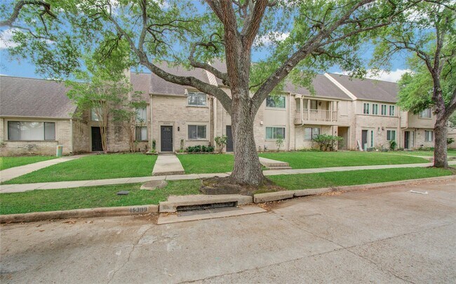 Building Photo - 15309 Kingfield Dr