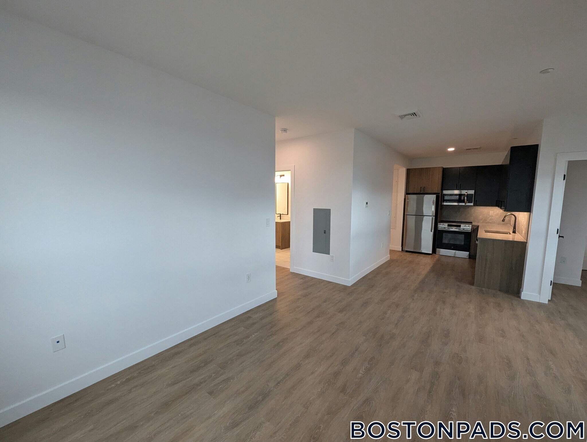 Building Photo - 199 Gardner St