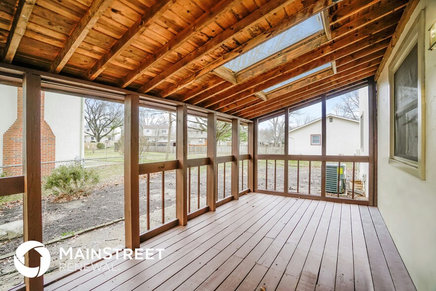 Building Photo - 1866 Faymeadow Ave