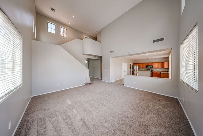 Building Photo - Welcome to this spacious 4 bedroom, 2.5 ba...