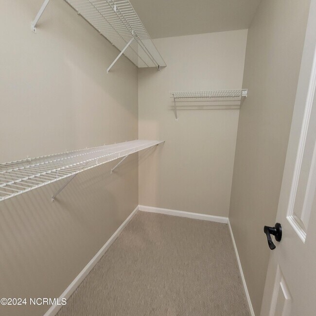 Building Photo - 7800 Cypress Island Dr
