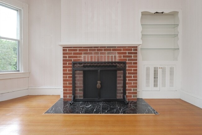 Building Photo - 61 Washington Rd