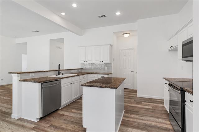 Building Photo - 2402 Wiley Farm