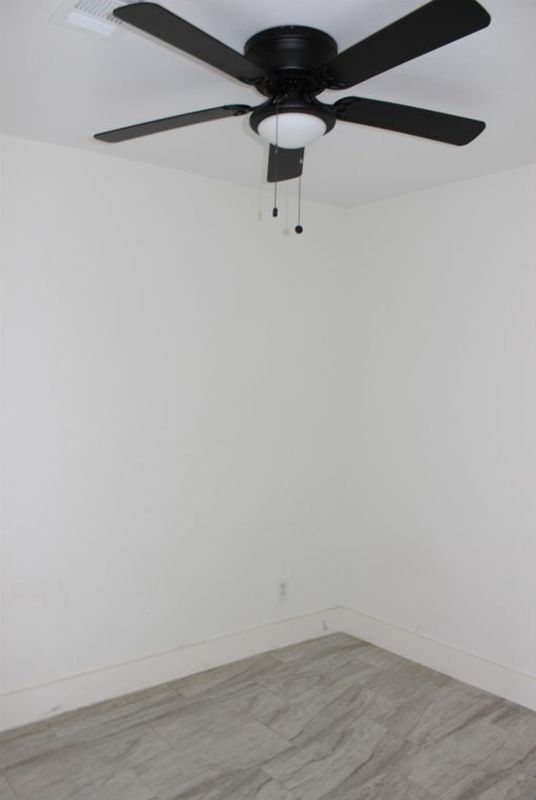 Building Photo - 2141 Poppy St