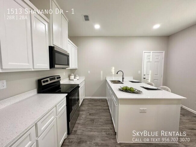 Building Photo - 1513 Shavano Dr