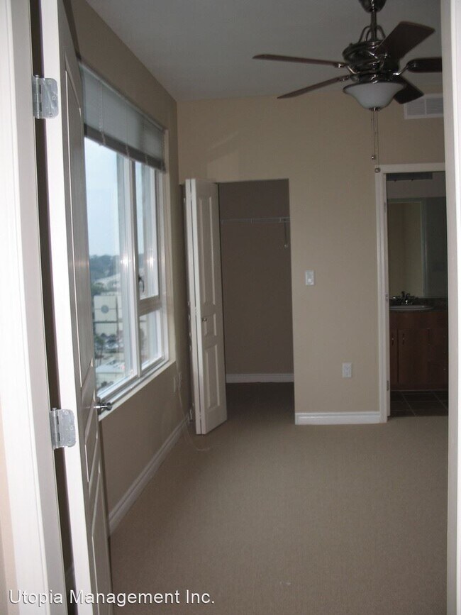 Building Photo - 2 br, 2 bath House - 300 W. Beech Street #...