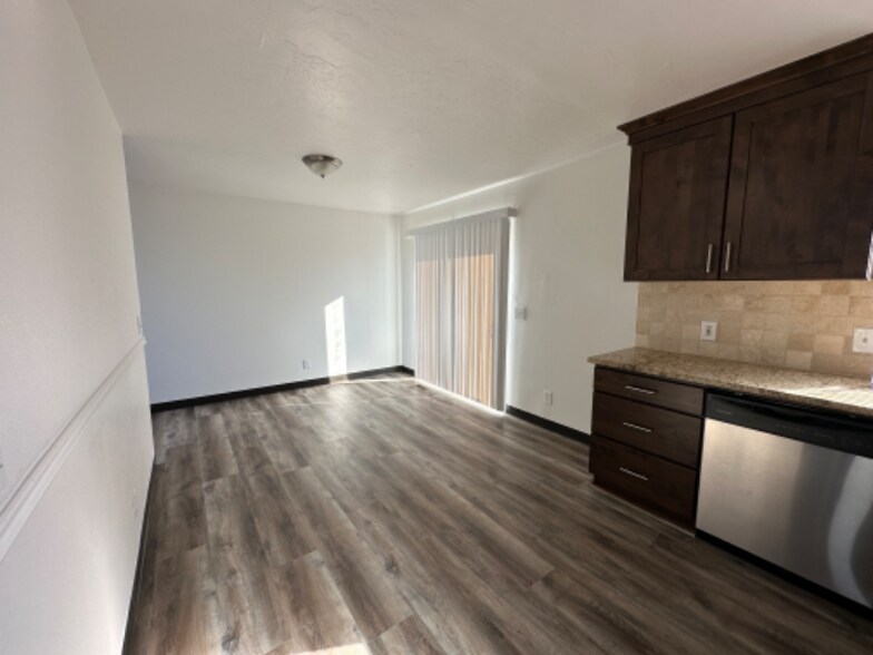 Building Photo - 535 W 400 N