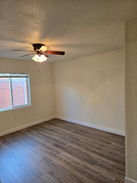 Building Photo - 1514 4th St