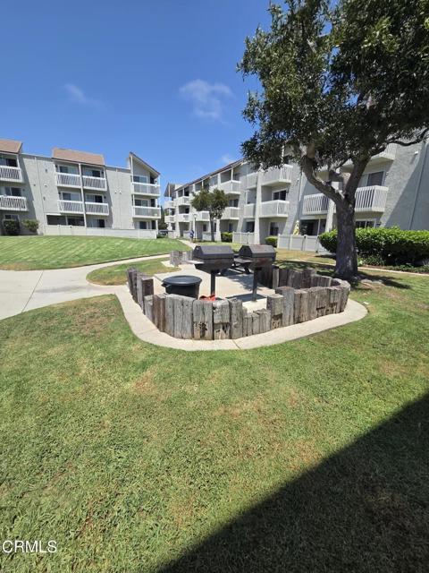 Building Photo - 233 S Ventura Rd