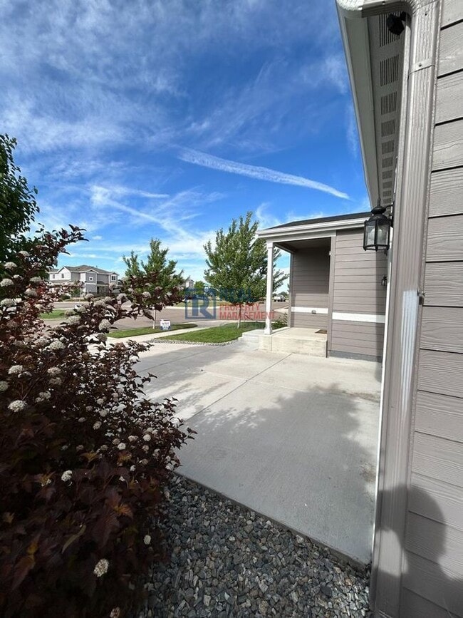 Building Photo - 2909 Quartz Pl