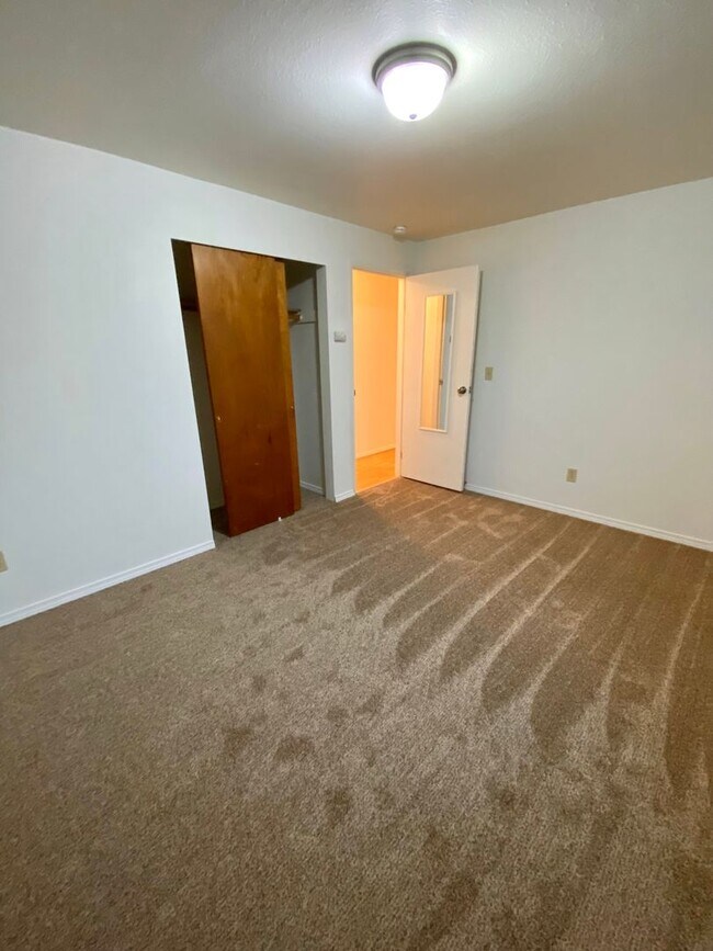 Building Photo - 2bd/1ba House in Central Tacoma