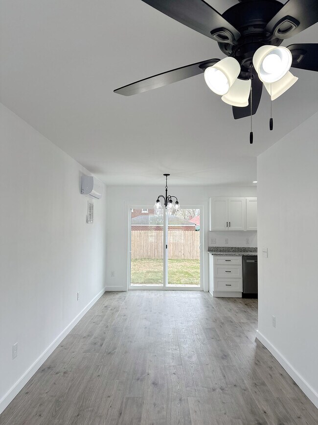 Building Photo - 217 Quince Alley