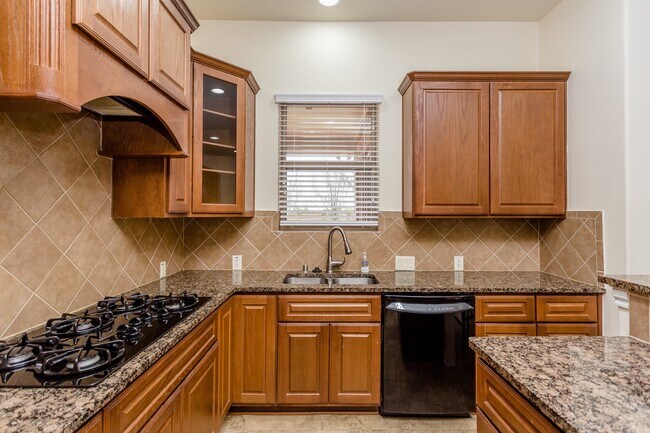 Building Photo - 9227 Mystic Falls Ln
