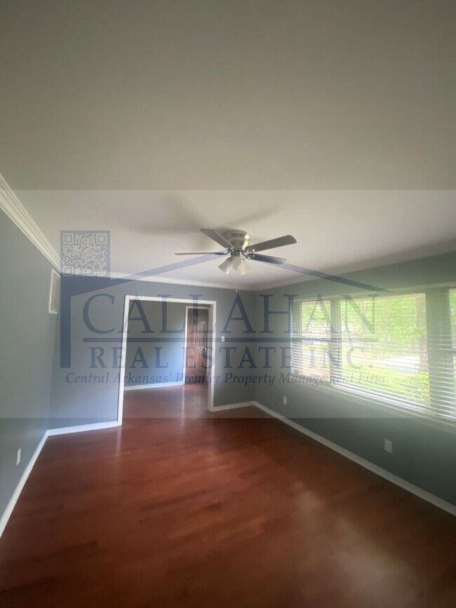 Building Photo - Jacksonville Foxwood Home