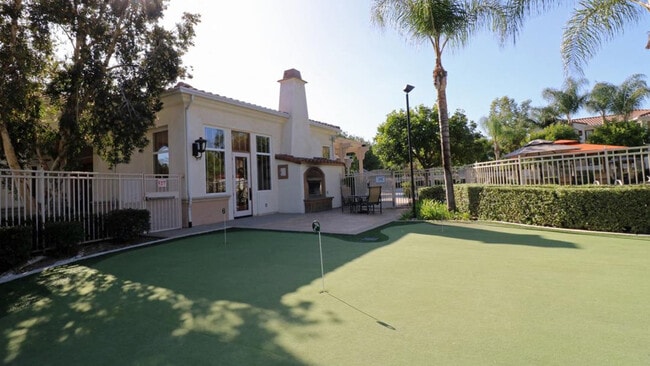 Building Photo - 8250 Vineyard Ave