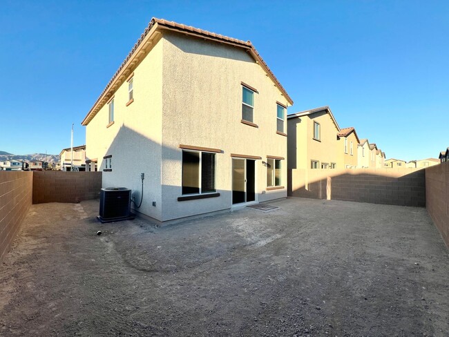 Building Photo - 2625 Dahlia Fls Ave