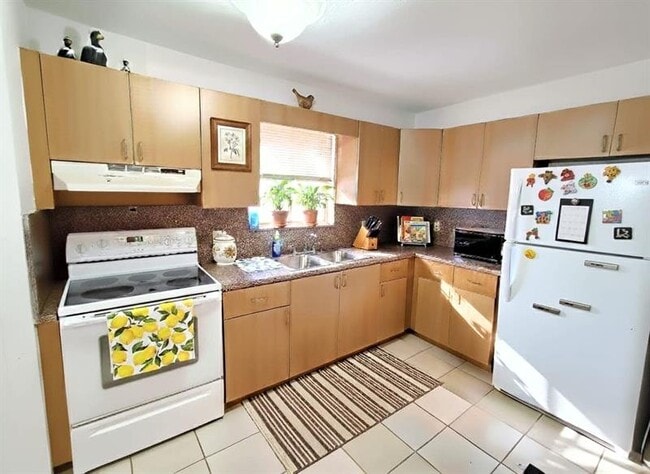 Building Photo - 430 S 26th Ave