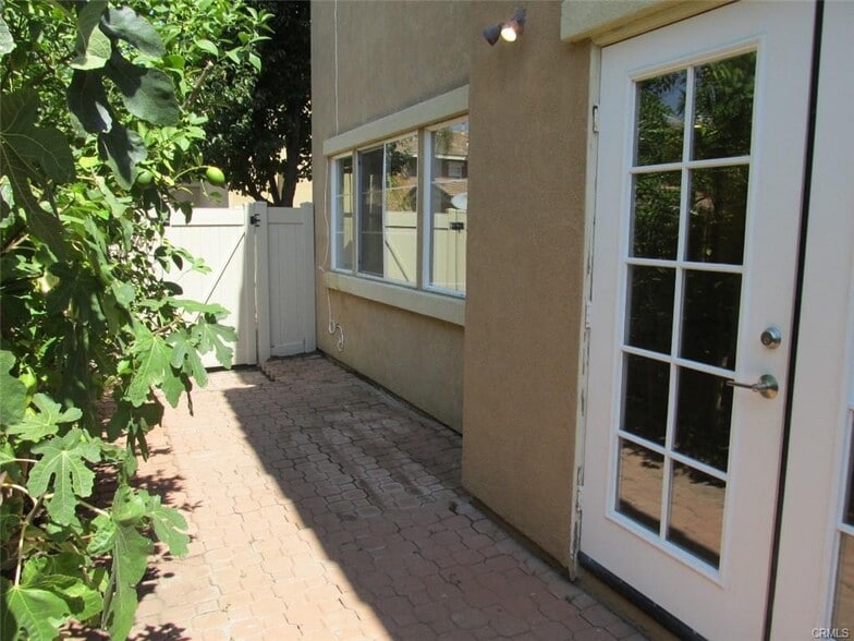 Building Photo - 33570 Emerson Way