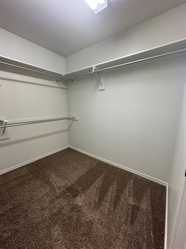 Building Photo - 6133 72nd Pl