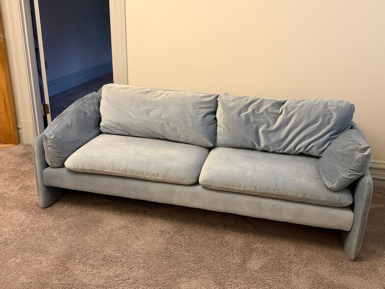 living room sofa if needed - 447 S Atlantic Ave