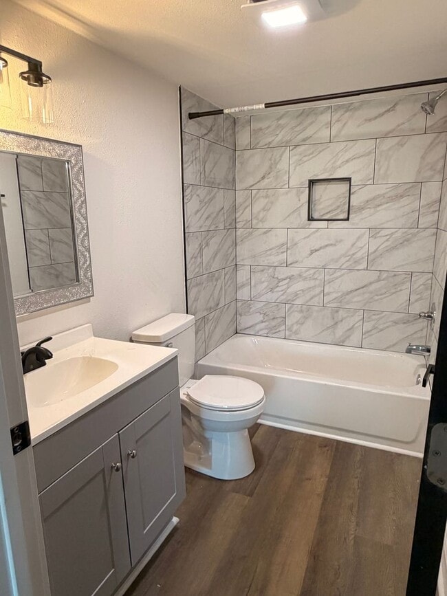 Building Photo - 4210 Alfred St