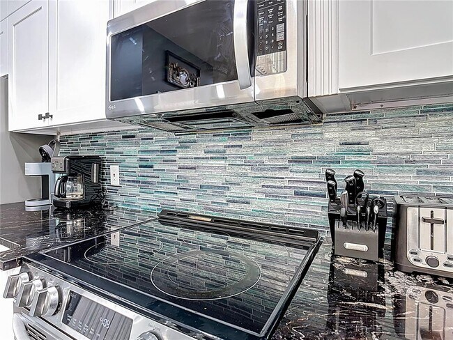 Building Photo - 4608 Cumbrian Lakes Dr