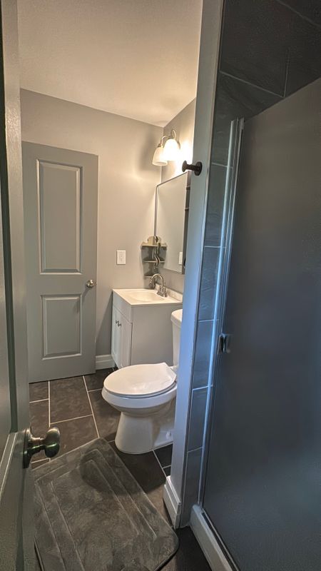 Building Photo - 5975 Beaufort Dr