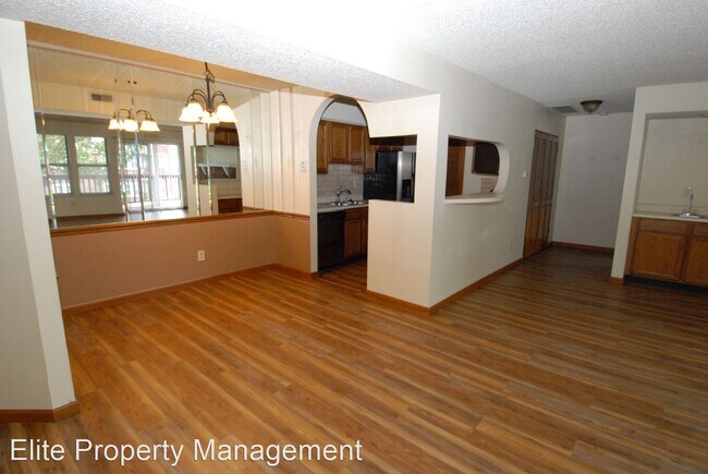Building Photo - 2 br, 2 bath House - 124 Shirley Ridge #124C