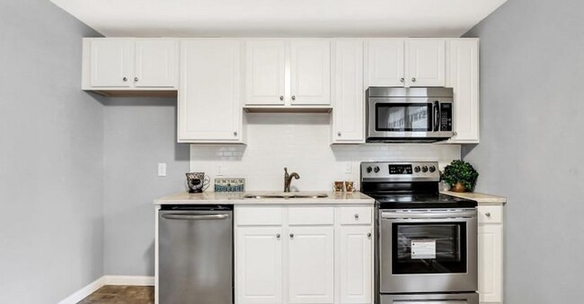 Building Photo - Beautiful 3 Bed, 2 Bath Single Family Home!