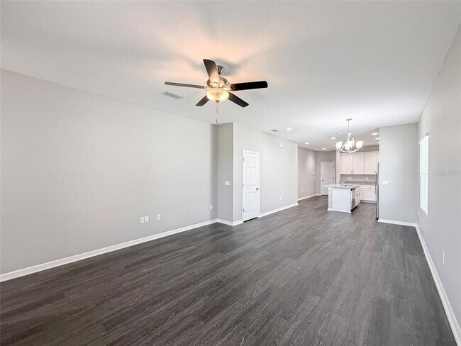 Building Photo - 3358 Cup Dr