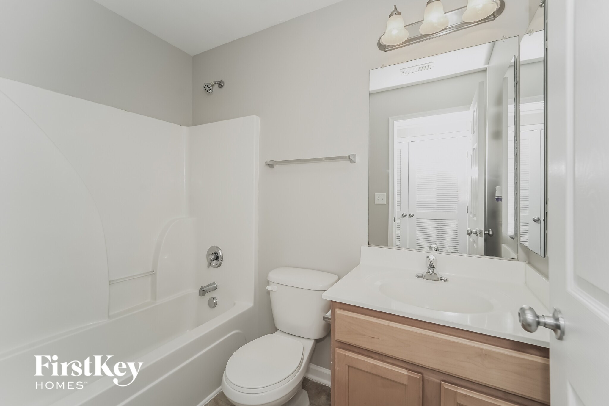 Building Photo - 16618 Grassy Creek Dr