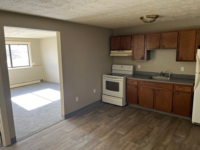 Building Photo - 35 Log St