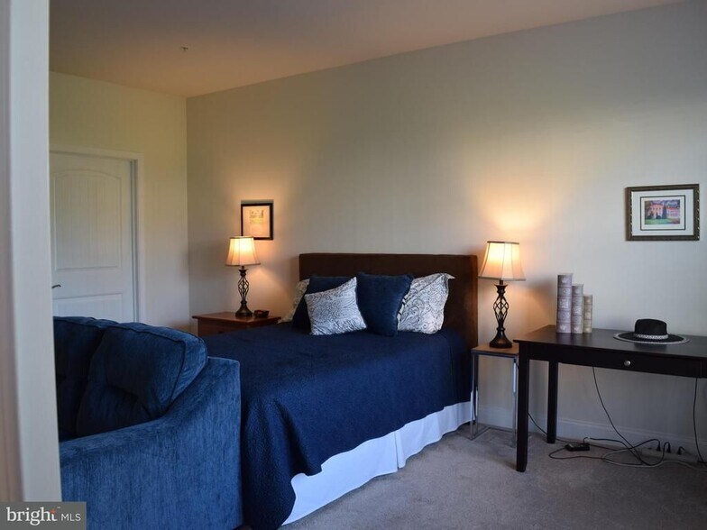 Building Photo - 690 Whitetail Dr