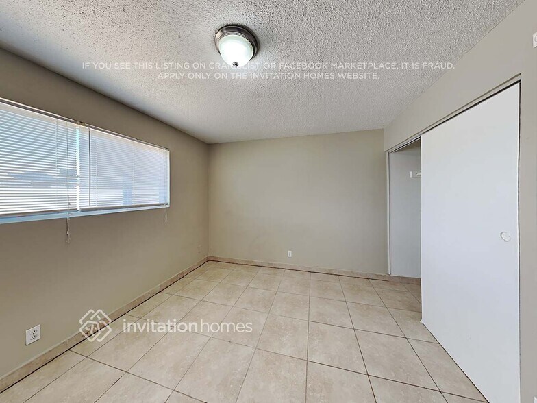 Building Photo - 3314 W Aster Dr