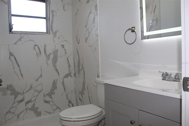 Building Photo - 7341 Hart St