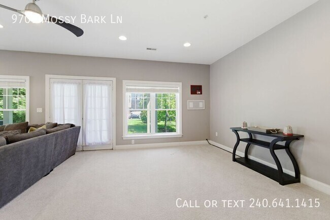 Building Photo - 9701 Mossy Bark Ln