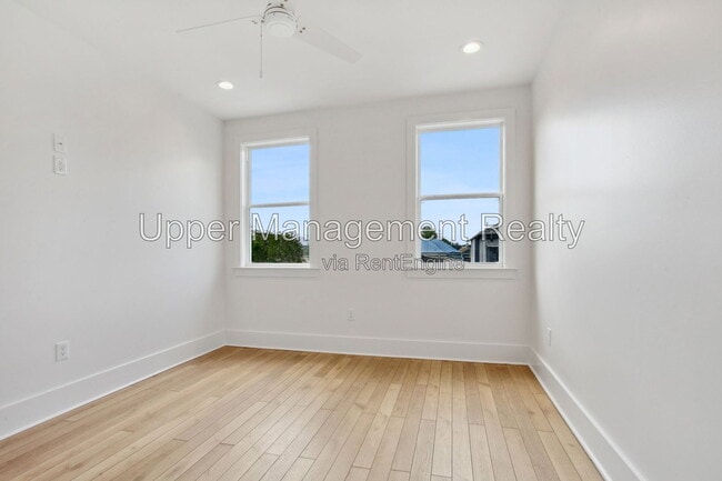 Building Photo - 2727 Third Street