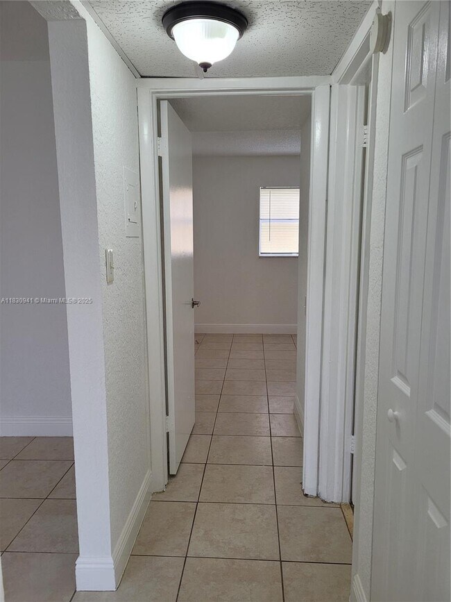 Building Photo - 4509 Treehouse Ln