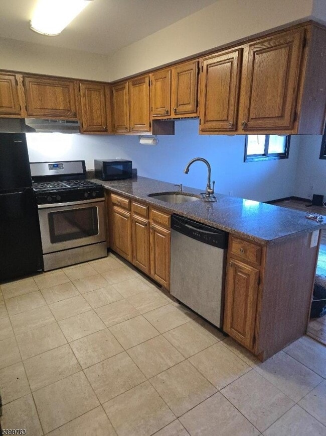 Building Photo - 3 Steamboat Dr