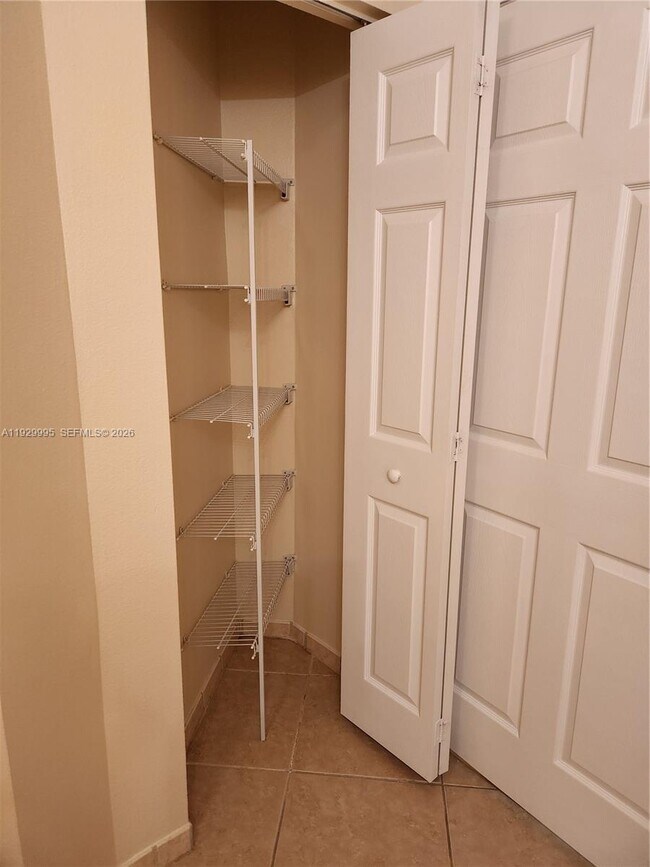 Building Photo - 3001 NE 185th St